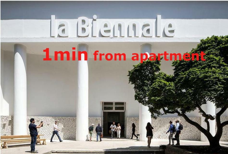 Susy Biennale Apartment - Canal View And Garden Veneza Exterior foto